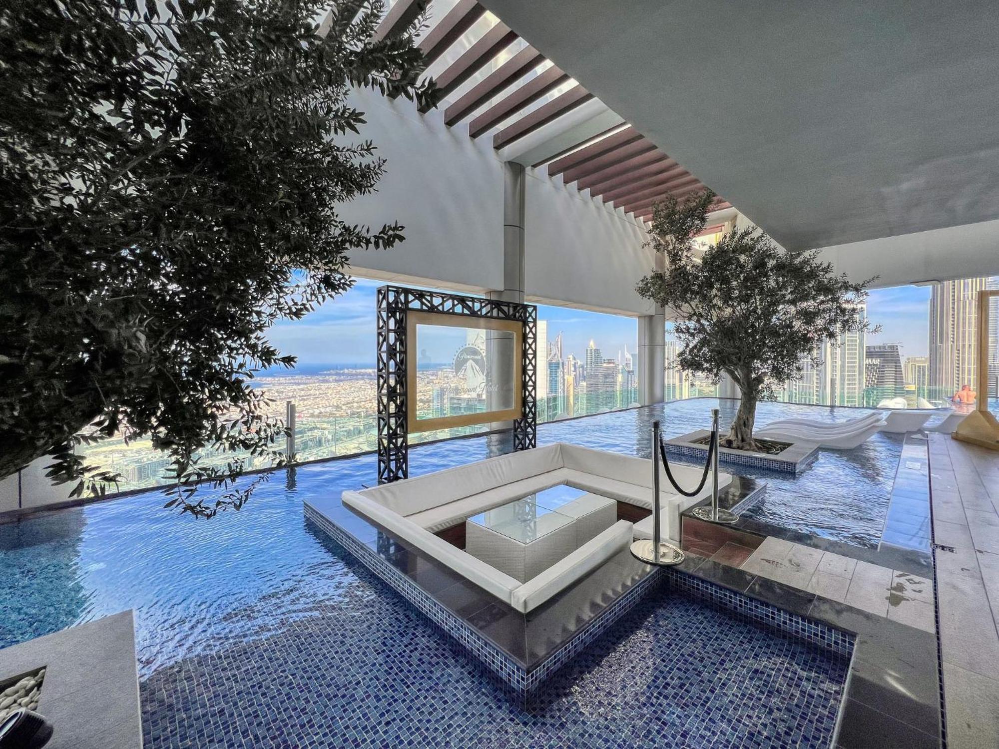 Infinity Pool & Burj Khalifa View L Luxe Paramount 迪拜 外观 照片
